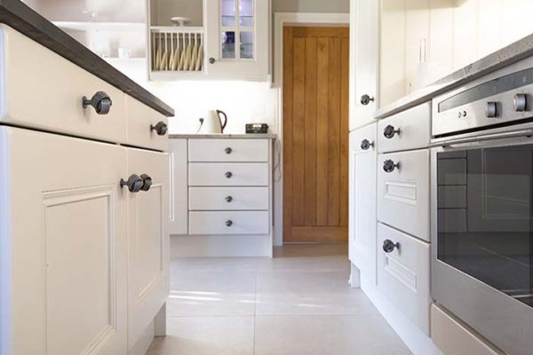 melton spinney farm cupboards and oven